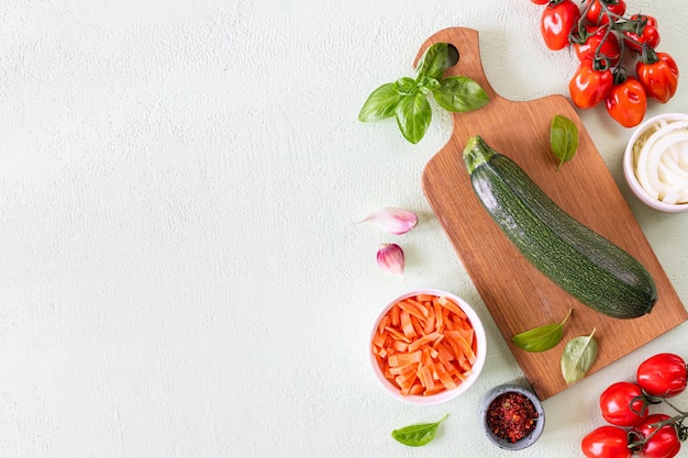 Mesa con ingredientes frescos