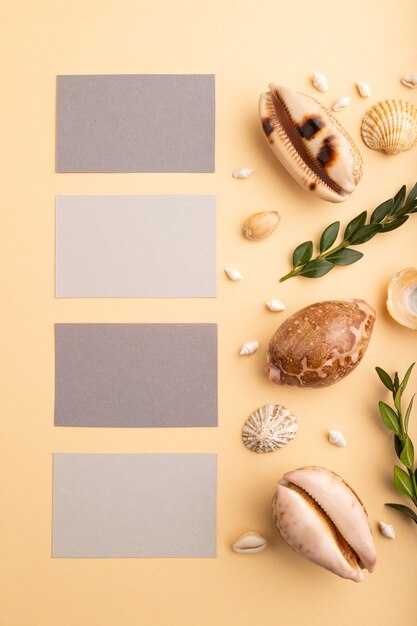 Tabla de precios con tres columnas